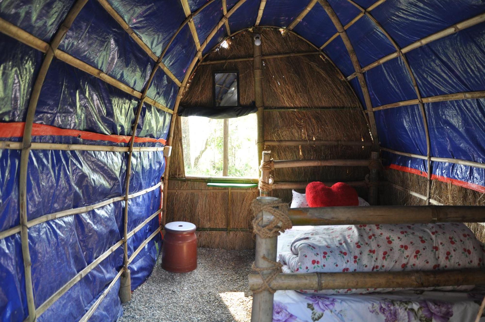 Pemsee'S Tree Town - Eco-Friendly,Tree House Hostel Sauraha Esterno foto