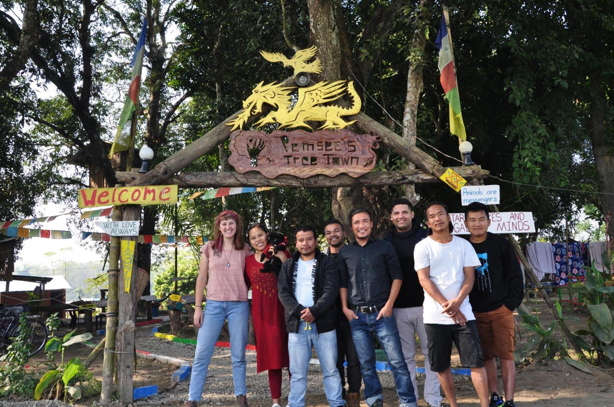 Pemsee'S Tree Town - Eco-Friendly,Tree House Hostel Sauraha Esterno foto