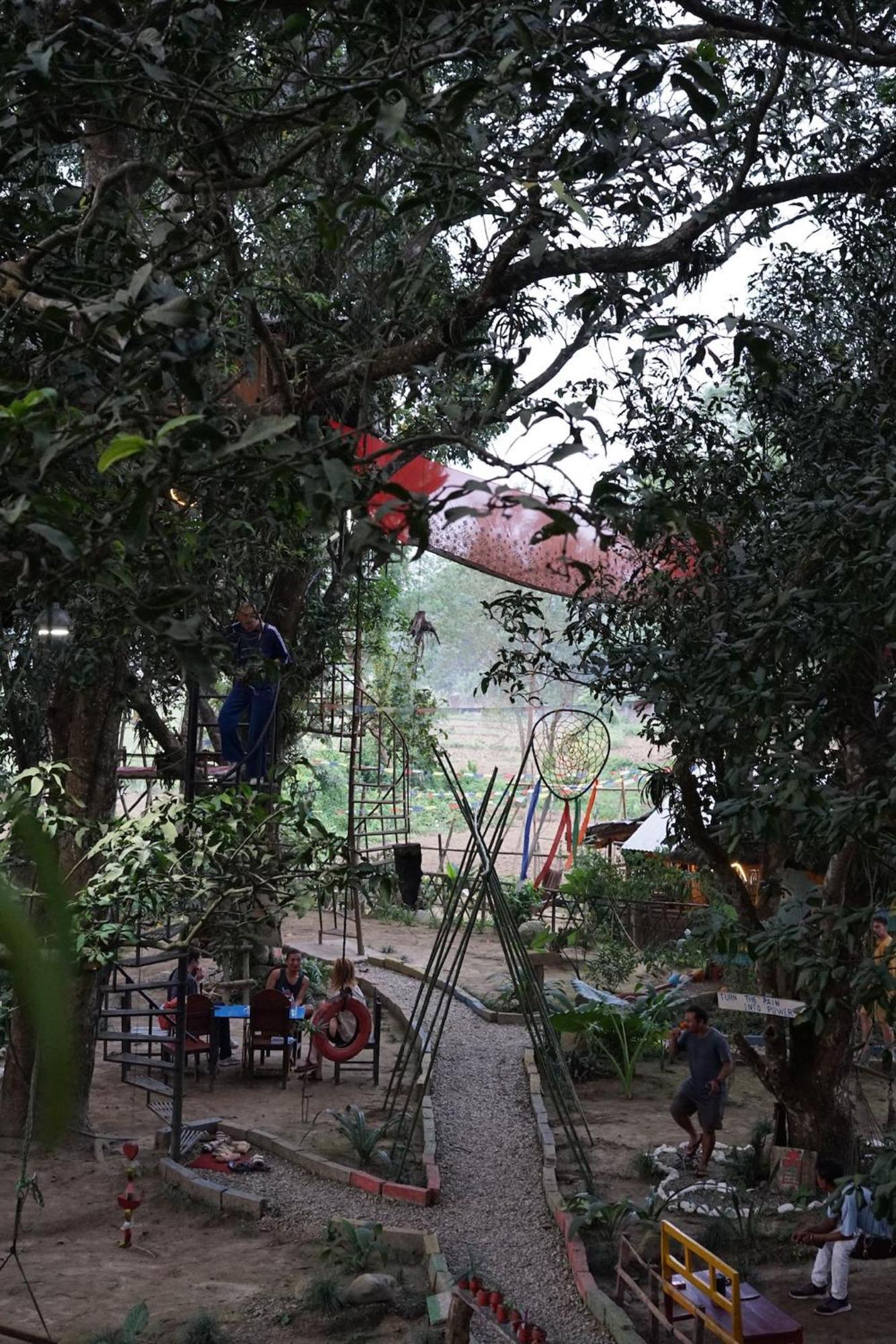 Pemsee'S Tree Town - Eco-Friendly,Tree House Hostel Sauraha Esterno foto