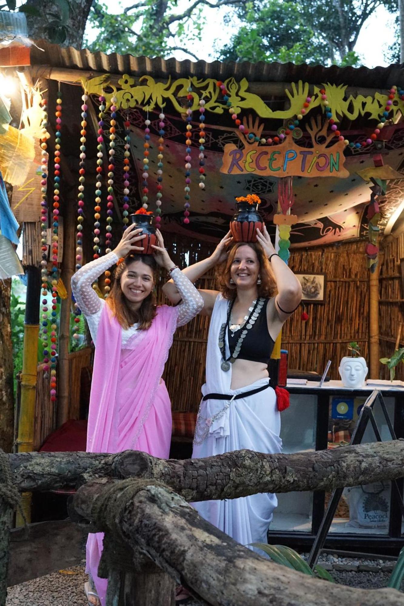 Pemsee'S Tree Town - Eco-Friendly,Tree House Hostel Sauraha Esterno foto